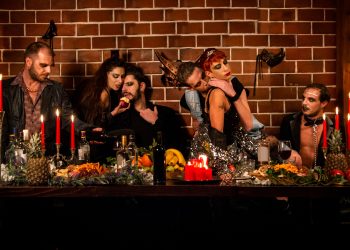 Εντυπώσεις από την παράσταση “Καίσαρας” στο Θέατρο Δρόμος