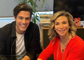 Κώστας Μαρτάκης: Στην οικογένεια της Minos EMI, a Universal Music Company