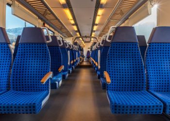 Γιατί τα τρένα δεν έχουν ζώνες ασφαλείας;