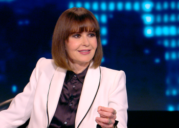 H Kάτια Δανδουλάκη στο “Έλεος” με την Αννίτα Πάνια και τον Ηλία Ψινάκη