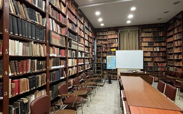 Φιλολογικός Σύλλογος Παρνασσός: Η πιο σημαντική ιστορική και πολιτιστική όαση στο κέντρο της Αθήνας