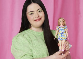 Η Barbie® παρουσιάζει την πρώτη κούκλα με σύνδρομο Down