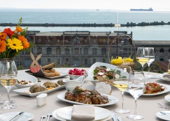 Πάσχα στο Mediterranean Palace