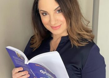 Νίνα Καλούτσα: Πώς να ανακαλύψεις την “πραγματική” σου φωνή