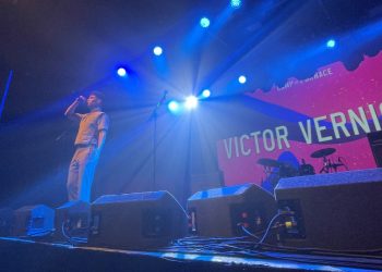 Βίκτωρ Βερνίκος: Μια εμφάνιση γεμάτη μουσική στο Euroclub