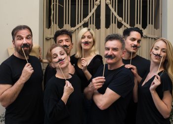 Τάσος Πυργιέρης: Καλοκαιρινά “Μαλλιά Κουβάρια” στο ΔΗ.ΠΕ.ΘΕ. Ρούμελης – Το πρόγραμμα της περιοδείας