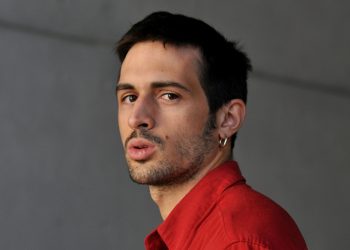 Ο νέος ηθοποιός Σταύρος Καραμπάτσος από το Α ως το Ω