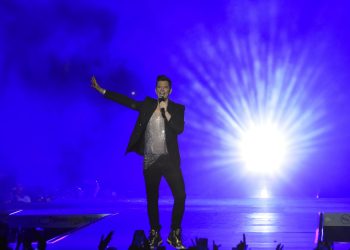 Ο Σάκης Ρουβάς είναι το απόλυτο Μad Icon