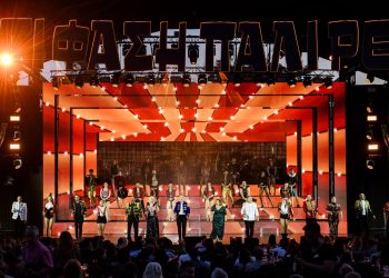 Τι φάση πάλι, ρε? H πρεμιέρα μέσα από 30 φωτογραφίες