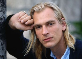Αγνοούμενος παραμένει ο ηθοποιός Julian Sands