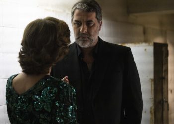 Αυτή η νύχτα μένει: Η Βρεττώ εξαφανίζει τα ίχνη της Μαρίνας