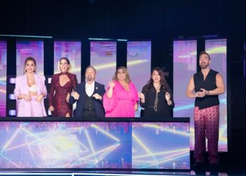 Secret πρόσωπο ανατρέπει τα δεδομένα του Just the 2 of Us