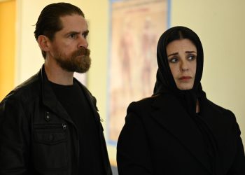 Σασμός: Η Καλλιόπη προσπαθεί να πείσει τον Μαθιό να μην παραδοθεί