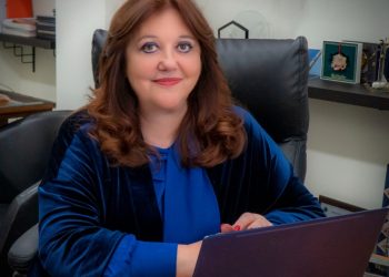 Άννα Μυκωνίου: “Η πραγματική Τέχνη είναι σπάνια”