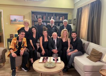 Μην αρχίζεις τη μουρμούρα: Απρόσμενο φινάλε με όλους τους ήρωες στην Κρήτη