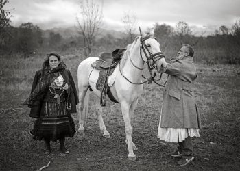 “Εκάβη” από τον Ένκε Φεζολλάρι στο Διαβαλκανικό Φεστιβάλ Αρχαίου Δράματος