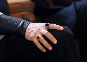 Λασκαραίοι και Γερακάρηδες αντίπαλοι στη “Μάγισσα”