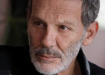 O Σταύρος Ξαρχάκος στο  Sani Festival