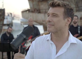 Γιάννης Πλούταρχος «Πάψε επιτέλους» & «Λάθος ήταν που σ΄αγάπησα»