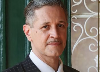 Οι Πανθέοι: Ποιος είναι ο Ανδρέας Πανθέος