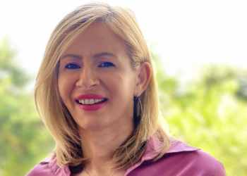 Συνέντευξη με την Μαρία Λάτσαρη: «Η ποίηση από πολλούς θεωρείται χόμπι και μάλιστα πολυτελές»