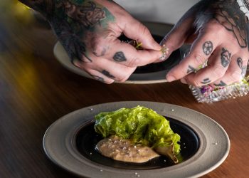 Απολαύστε τα Ηφαίστεια 2023 στο Mavro Restaurant