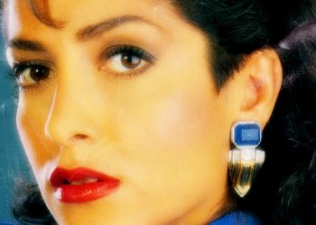 H Άννα Βίσση με την νεογέννητη Σοφία 40 χρόνια πριν