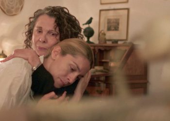 “Παραλία” γεμάτη σκοτεινά μυστικά