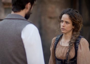 Η μάγισσα: Η Θεοφανώ μαθαίνει το παρελθόν της