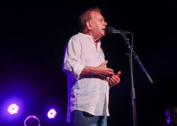 Ο Μανώλης Μητσιάς στις Γούβες