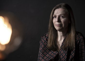 Η μάνα αυτουνού…  Έλλη Ζάχου Ταχτσή: Επιστρέφει με βραβεία