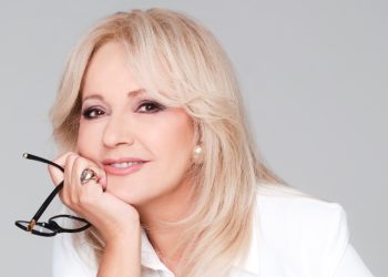 «Φως στο τούνελ» με την Αγγελική Νικολούλη