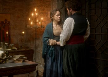 Η μάγισσα: Στα μάτια της, το σκοτάδι θα γίνει φως