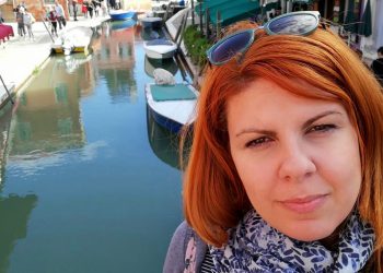 Η Μίνα Τολίδου απαντά σε 10+1 ερωτήσεις