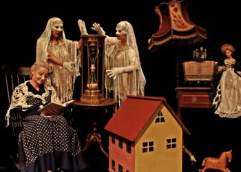 «Γλυκογιορτινά παιχνίδια» στο Θέατρο Ημέρας