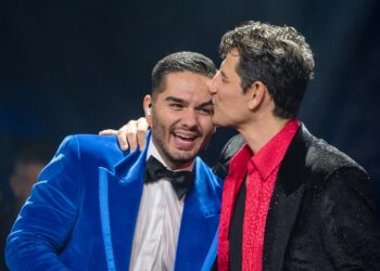 MEΛΙSSES – Σάκης Ρουβάς: Εντυπωσιακή πρεμιέρα στο «Έναστρον»