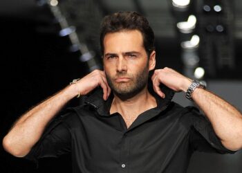 Παναγιώτης Μπουγιούρης: «Το μίσος σε κάνει μισό»