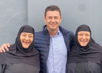 «Αυτοψία» στα παρασκήνια των σίριαλ»