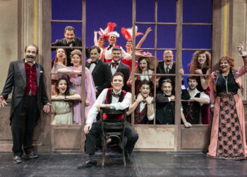 Βίρα τις άγκυρες: Η θρυλική παράσταση αναβιώνει στη Θεσσαλονίκη