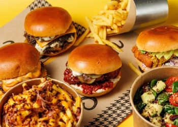 Smash`n Bun: Η ισχύς εν τη ενώσει για τα πιο γευστικά γενέθλια