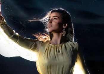 Αναστασία: Νο1 καλλιτέχνιδα σε φυσικές και ψηφιακές πωλήσεις για το 2023