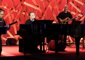 Ο Στέφανος Κορκολής «Σάββατο με φίλους!»: Αποκλειστικό backstage