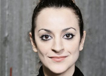 Εύη Σαρμή: «Το γέλιο δύσκολα βγαίνει αβίαστο πια»