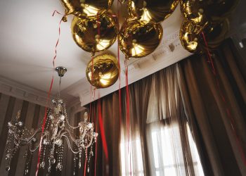 Γιορτάστε τον έρωτα στο Mediterranean Palace