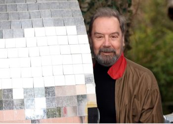 Σταμάτης Φασουλής: Εναντίον όλων και υπέρ των πάντων στο Θέατρο Άλσος