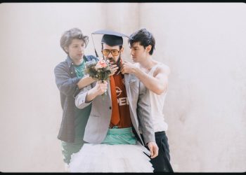 «Τι είναι αυτό που με κάνει αγόρι;»