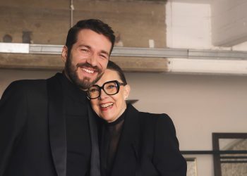 Vaya Con Dios & Θοδωρής Βουτσικάκης «Una Mujer / Μια Γυναίκα»