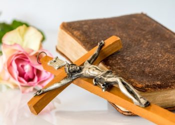 Κυριακή της Σταυροπροσκυνήσεως