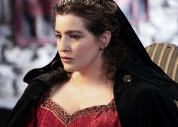 Μαρία Κίτσου στη «Μάγισσα – Φλεγόμενη Καρδιά»: Πρώτες φωτογραφίες