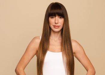 Μιρέλα Πάχου «Εδώ θα μείνω»